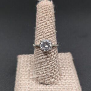 Size 8 Sterling Silver Halo Clear Cubic Zirconia Band Ring A6717